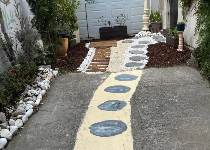 Maison Sur Jardin Piscine Avec Vue Sur Oranger Et Olivier Apartment Launaguet